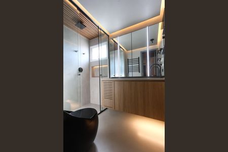 Apartamento à venda com 141m², 2 quartos e 4 vagasBanheiro da Suíte 2