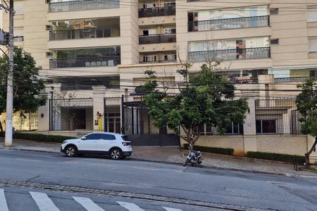 Apartamento à venda com 141m², 2 quartos e 4 vagasFachada
