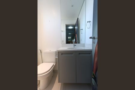 Apartamento à venda com 141m², 2 quartos e 4 vagasBanheiro da Suíte 1