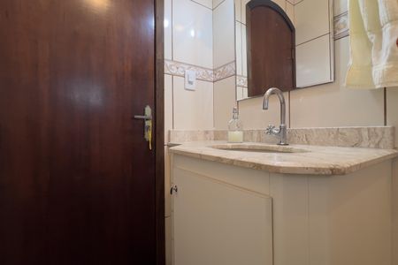 Casa para alugar com 300m², 3 quartos e 1 vaga Casa para alugar com 300m², 3 quartos e 1 vagaBanheiro