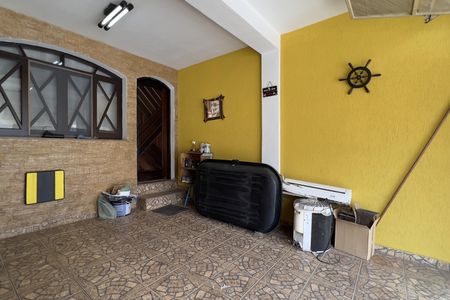 Casa para alugar com 300m², 3 quartos e 1 vaga Casa para alugar com 300m², 3 quartos e 1 vagaGaragem