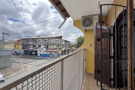 Casa para alugar com 300m², 3 quartos e 1 vaga Casa para alugar com 300m², 3 quartos e 1 vagaVaranda da Suíte