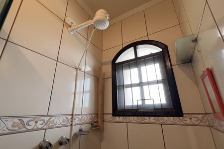 Casa para alugar com 300m², 3 quartos e 1 vaga Casa para alugar com 300m², 3 quartos e 1 vagaBanheiro da Suíte