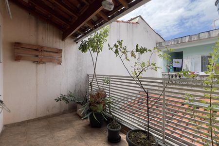 Casa para alugar com 300m², 3 quartos e 1 vaga Casa para alugar com 300m², 3 quartos e 1 vagaVaranda do Quarto 2