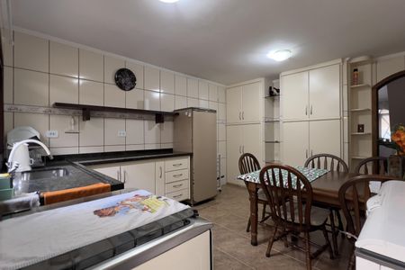 Casa para alugar com 300m², 3 quartos e 1 vaga Casa para alugar com 300m², 3 quartos e 1 vagaCozinha