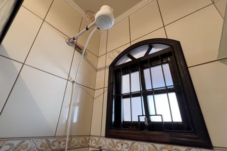 Casa para alugar com 300m², 3 quartos e 1 vaga Casa para alugar com 300m², 3 quartos e 1 vagaBanheiro