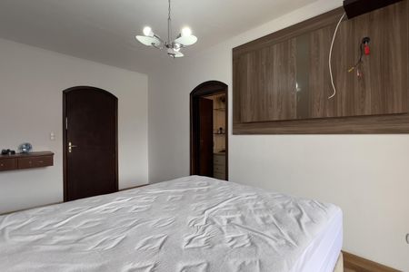 Casa para alugar com 300m², 3 quartos e 1 vaga Casa para alugar com 300m², 3 quartos e 1 vagaSuíte