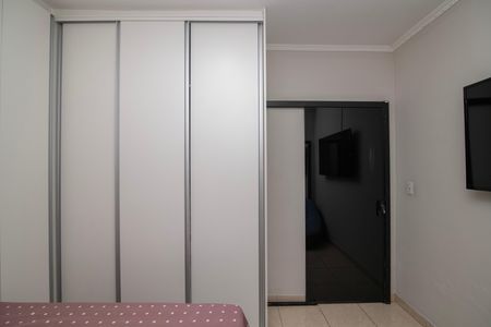 Casa para alugar com 250m², 4 quartos e sem vagaQuarto 2
