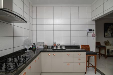Casa para alugar com 250m², 4 quartos e sem vagaCozinha