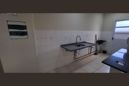 Apartamento para alugar com 43m², 2 quartos e 1 vagaCozinha e Área de Serviço