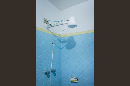 Casa à venda com 163m², 2 quartos e 3 vagasBanheiro externo