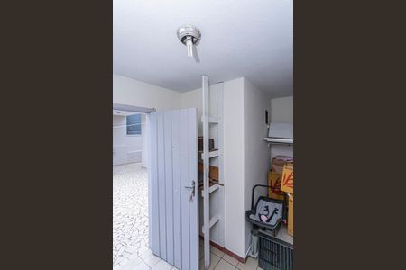 Casa à venda com 163m², 2 quartos e 3 vagasQuarto de Serviço