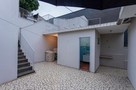 Casa à venda com 163m², 2 quartos e 3 vagasQuintal