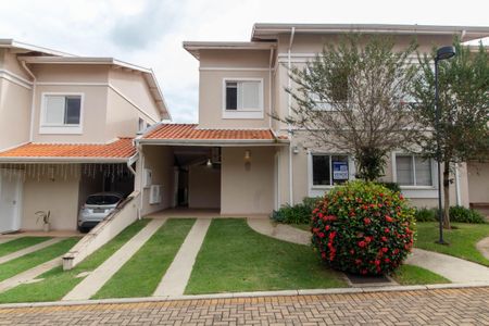 Casa de condomínio à venda com 200m², 3 quartos e 2 vagasFACHADA