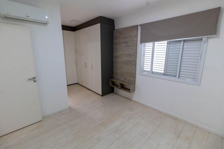 Casa de condomínio à venda com 200m², 3 quartos e 2 vagas Casa de condomínio à venda com 200m², 3 quartos e 2 vagasSUITE