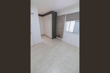Casa de condomínio à venda com 200m², 3 quartos e 2 vagas Casa de condomínio à venda com 200m², 3 quartos e 2 vagasSUITE