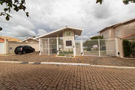 Casa de condomínio à venda com 200m², 3 quartos e 2 vagasFACHADA DO CONDOMINIO