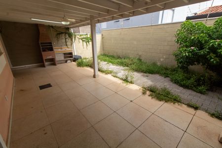 Casa de condomínio à venda com 200m², 3 quartos e 2 vagasÁREA EXTERNA FUNDOS