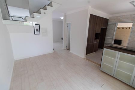 Casa de condomínio à venda com 200m², 3 quartos e 2 vagasSALA DE JANTAR