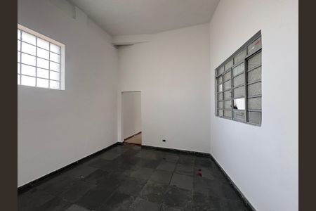 Casa para alugar com 45m², 1 quarto e sem vaga Casa para alugar com 45m², 1 quarto e sem vagaSala