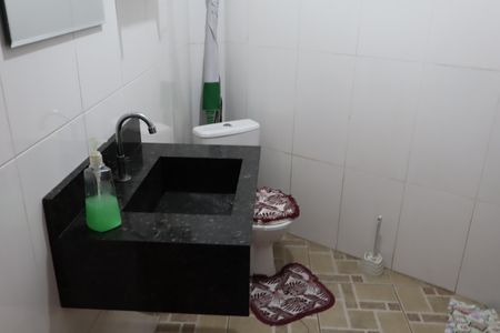 Casa à venda com 172m², 3 quartos e 3 vagasBanheiro de serviço