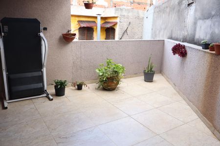 Casa à venda com 172m², 3 quartos e 3 vagasVaranda quarto 1