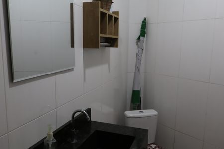 Casa à venda com 172m², 3 quartos e 3 vagasBanheiro de serviço