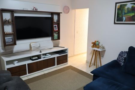 Casa à venda com 172m², 3 quartos e 3 vagasSala