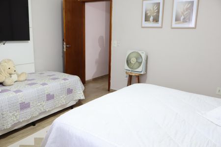 Casa à venda com 172m², 3 quartos e 3 vagasQuarto 3