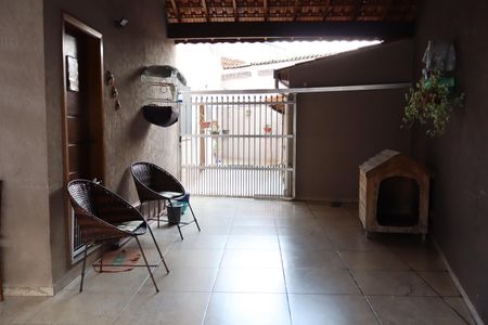 Casa à venda com 172m², 3 quartos e 3 vagasGaragem