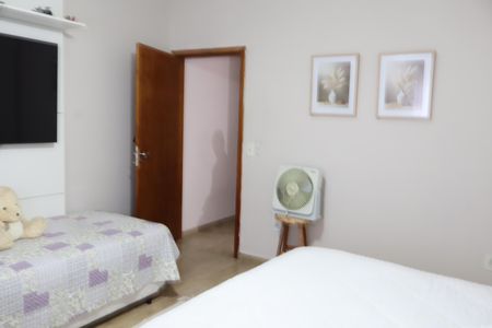 Casa à venda com 172m², 3 quartos e 3 vagasQuarto 3
