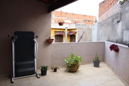 Casa à venda com 172m², 3 quartos e 3 vagasVaranda quarto 1