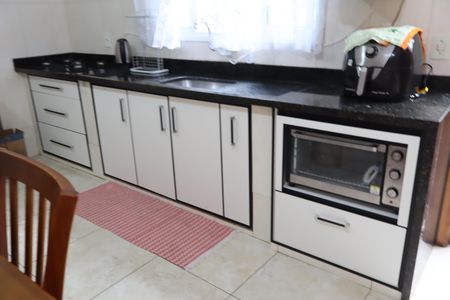 Casa à venda com 172m², 3 quartos e 3 vagasCozinha