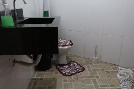 Casa à venda com 172m², 3 quartos e 3 vagasBanheiro de serviço