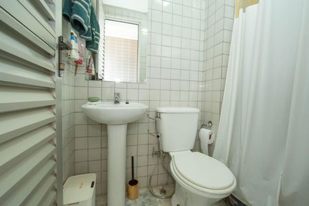 Apartamento à venda com 200m², 3 quartos e 4 vagasBANHEIRO3