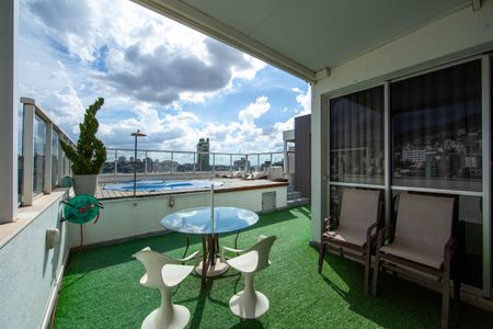 Apartamento à venda com 200m², 3 quartos e 4 vagasCOBERTURA