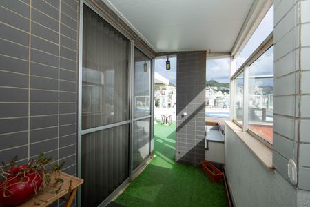 Apartamento à venda com 200m², 3 quartos e 4 vagasCOBERTURA