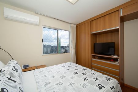 Apartamento à venda com 200m², 3 quartos e 4 vagasQUARTO3
