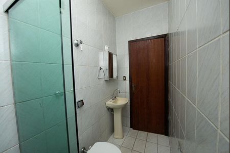 Casa para alugar com 70m², 2 quartos e sem vaga Casa para alugar com 70m², 2 quartos e sem vagaBanheiro