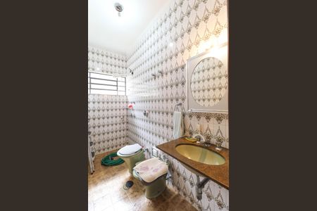 Casa à venda com 312m², 3 quartos e 7 vagasBanheiro da Suíte
