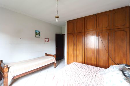 Casa à venda com 312m², 3 quartos e 7 vagasQuarto 2