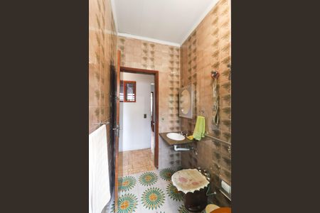 Casa à venda com 312m², 3 quartos e 7 vagasBanheiro social
