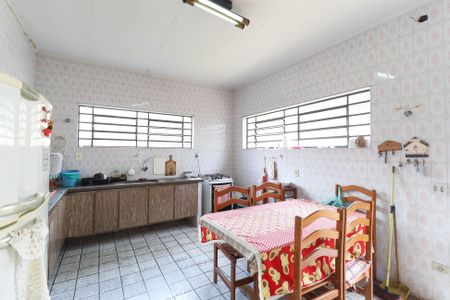 Casa à venda com 312m², 3 quartos e 7 vagasCozinha