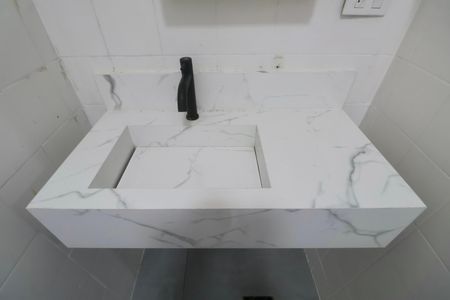 Apartamento para alugar com 96m², 2 quartos e 1 vaga Apartamento para alugar com 96m², 2 quartos e 1 vagaBanheiro Suíte