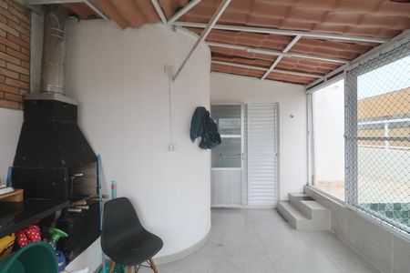 Apartamento para alugar com 96m², 2 quartos e 1 vaga Apartamento para alugar com 96m², 2 quartos e 1 vagaVaranda