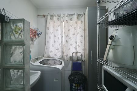 Área de Serviço de apartamento para alugar com 2 quartos, 96m² em Parque Enseada, Guarujá