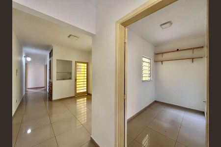 Casa para alugar com 232m², 3 quartos e 5 vagasSala 2