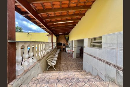 Casa para alugar com 232m², 3 quartos e 5 vagasÁrea externa