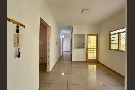 Casa para alugar com 232m², 3 quartos e 5 vagasSala 2