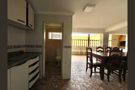 Casa para alugar com 232m², 3 quartos e 5 vagasÁrea externa